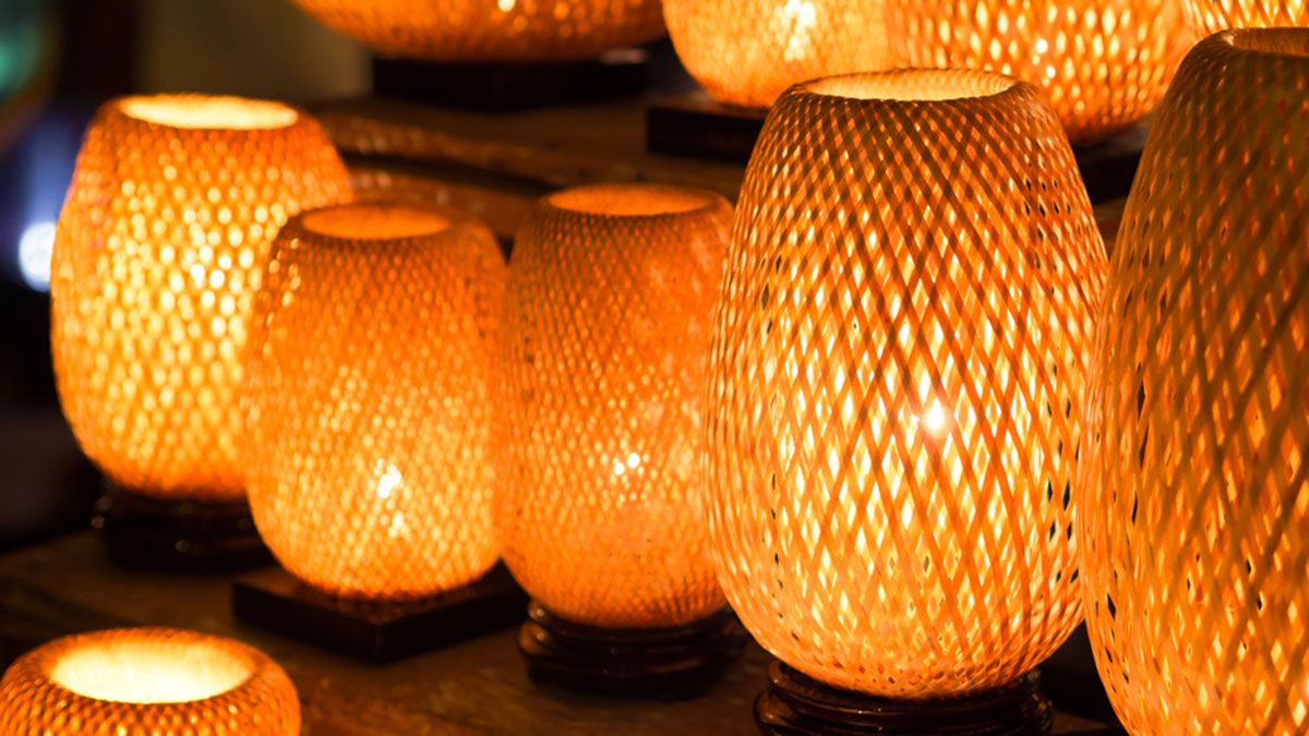 Sự ấm áp toả ra từ đèn lồng được áp dụng trong thiết kế phong cách Indochine. Nguồn: Sưu tầm